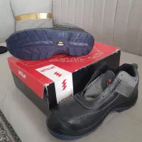 کفش ایمنی ۴۱