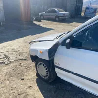 خودروی فرسوده و تصادفی|خودرو سواری و وانت|بروجرد, |دیوار