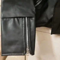 کت چرم کوتاه|لباس|یزد, |دیوار