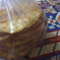 نون روغنی.اگردک|خوردنی و آشامیدنی|قم, چهل درخت‎|دیوار