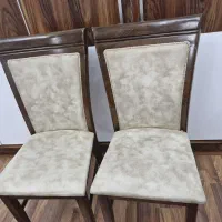 صندلی چوبی 6 عدد و صندلی فلزی 4 عدد