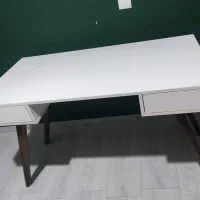 میز تحریر پایه بلند و صندلی چرخ دار