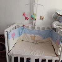 تخت گهواره شو کودک
