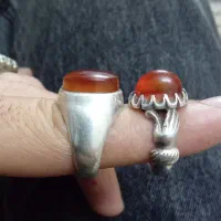 دوتا انگشتر قدیمی اس