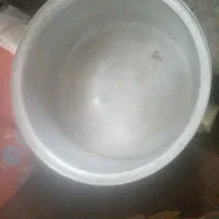 دیگ بزرگ بادر  همراه مجمع بزرگ دوعدد ابکش وقابلمه
