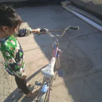 دوچرخه لاستیک توپر هست سالم