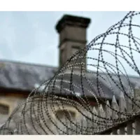 وثیقه میخام واسه ازادی زندانی