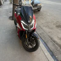 موتور‌ j200 رنگ قرمز مدل ۱۴۰۱