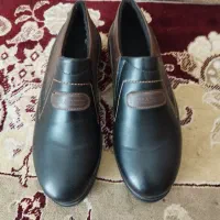 یک جفت کفش مردانه نو بازاری شیک...