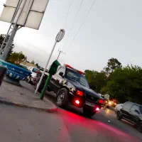 امداد خودرو   یدک کش جرثقیل چرخگیر  خودروبر