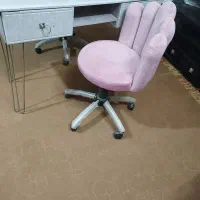 لوازم ناخن کاری و میز صندلی ارایشی بهداشتی|آرایشی، بهداشتی، درمانی|قم, شهرک امام حسین|دیوار