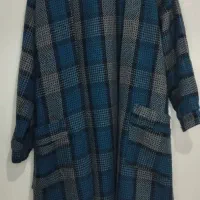 تعدادی لباس و کیف