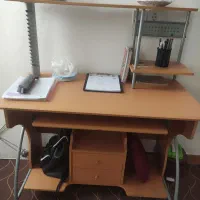 میز کامپیوتر