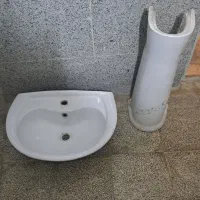 روشویی سالم و تمیز بدون ترک و خط و خش