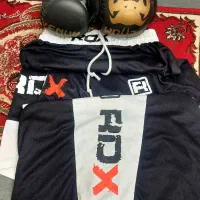 دستکش و لباس بوکس