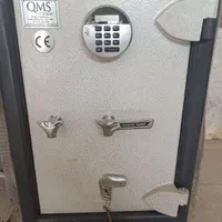 گاوصندق گنجینه 350k|ابزارآلات|یزد, |دیوار