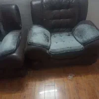 مبل ۳ دست وتلویزیون و گهواره و کالسکه
