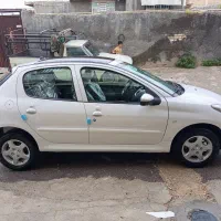 خودرو صفر کیلومتر