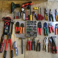 برقکار سیار رفع اتصالی فیوز لوستر روشنایی|خدمات پیشه و مهارت|تهران, امام حسین|دیوار