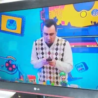 تلوزیون ال سی دی ۳۲ اینچ|تلویزیون و پروژکتور|همدان, |دیوار