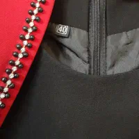 لباس مجلسی|لباس|قدس, شهرقدس|دیوار