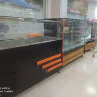 تعداد ۴ عدد یخچال خمیده در حد
