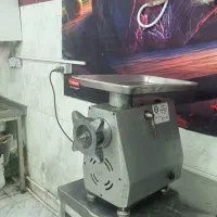 چرخ گوشت ام بی اصل ایتالیای|کافی‌شاپ و رستوران|کرج, شاهین‌ویلا|دیوار