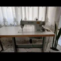 چرخ زوجی کم کار با خریدار کنار میام میزش فابریک