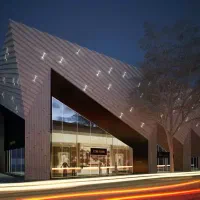 فرصتی-استثنایی-مغازه-200-متری-بر-روی-بلوار-رحمت