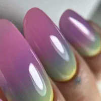 آموزش تخصصی کاشت ناخن واستخدام