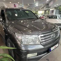 لندکروز ۲۰۱۰