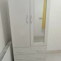 کمد سه کشو . آینه دار