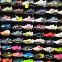 فروش کفش فوتبالی به قیمت عمده