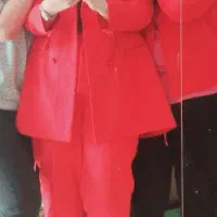 لباس های کاملا نو|لباس|رودهن, |دیوار