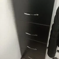 فایل  و میز اداری کاملا نو و تمیز بزرگ و کوچک