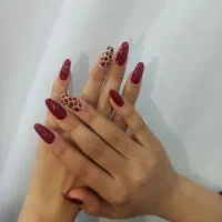 کاشت ناخن با منصفانه ترین قیمت فقط ۳۵۰تومن