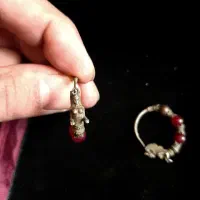 گوشواره نقره قدیمی|کلکسیون اشیاء عتیقه|رباط‌کریم, رباط‌کریم|دیوار