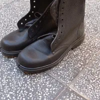 یک جفت پوتین تمام جرم|کیف، کفش، کمربند|آران و بیدگل, |دیوار