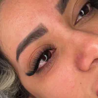 اکستنشن مژه لیفت ابرو رایگان