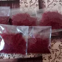 زعفران نمونه دستچین به شرط خالص بودن|خوردنی و آشامیدنی|تهران, بوستان ولایت|دیوار