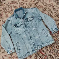 تعدادی لباس جین و شلوار مام و نیم بگ نو