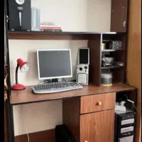 کتابخانه و میز کامیپوتر و مطالعه