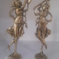 عروسک رقصنده