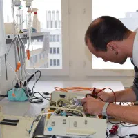 تعمیر،مصرفی،خرید و فروش تجهیزات دندان‌پزشکی|پزشکی|تبریز, |دیوار