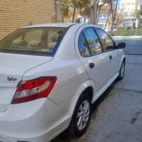 ساینا سفید مدل۹۶ بیرنگ|خودرو سواری و وانت|اراک, |دیوار