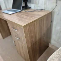 میز تحریر ، اداری نو و سالم|میز تحریر و کامپیوتر|یزد, |دیوار