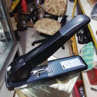 دستگاه میخکوب منگنه صحافی کتاب