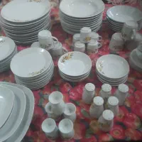 ۸۷ تیکه ظرف چینی اصل گل داوودی ۹ میلیون