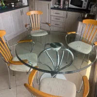 میز غذاخوری ۴ نفره وارداتی با شیشه سه جداره