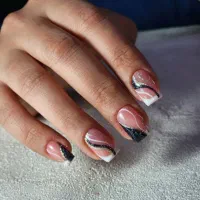 مدل کاشت و ترمیم ناخن